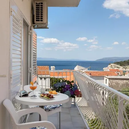 Apartment Hortenzija *