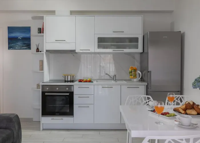 Hortenzija Apartment *