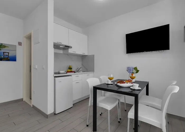 Hortenzija Apartment Makarska