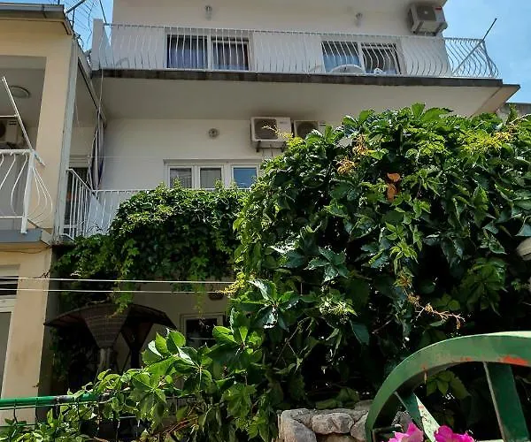 Hortenzija Apartment *